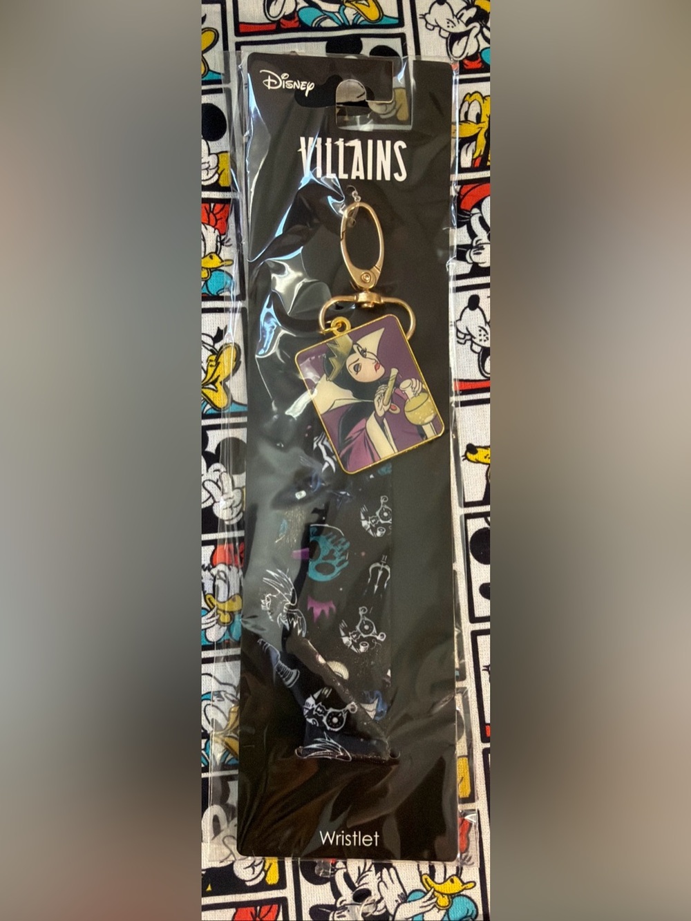 Disney Neon Tuesday Stitch With Charm Wristlet,Clip,Keychain New In Package